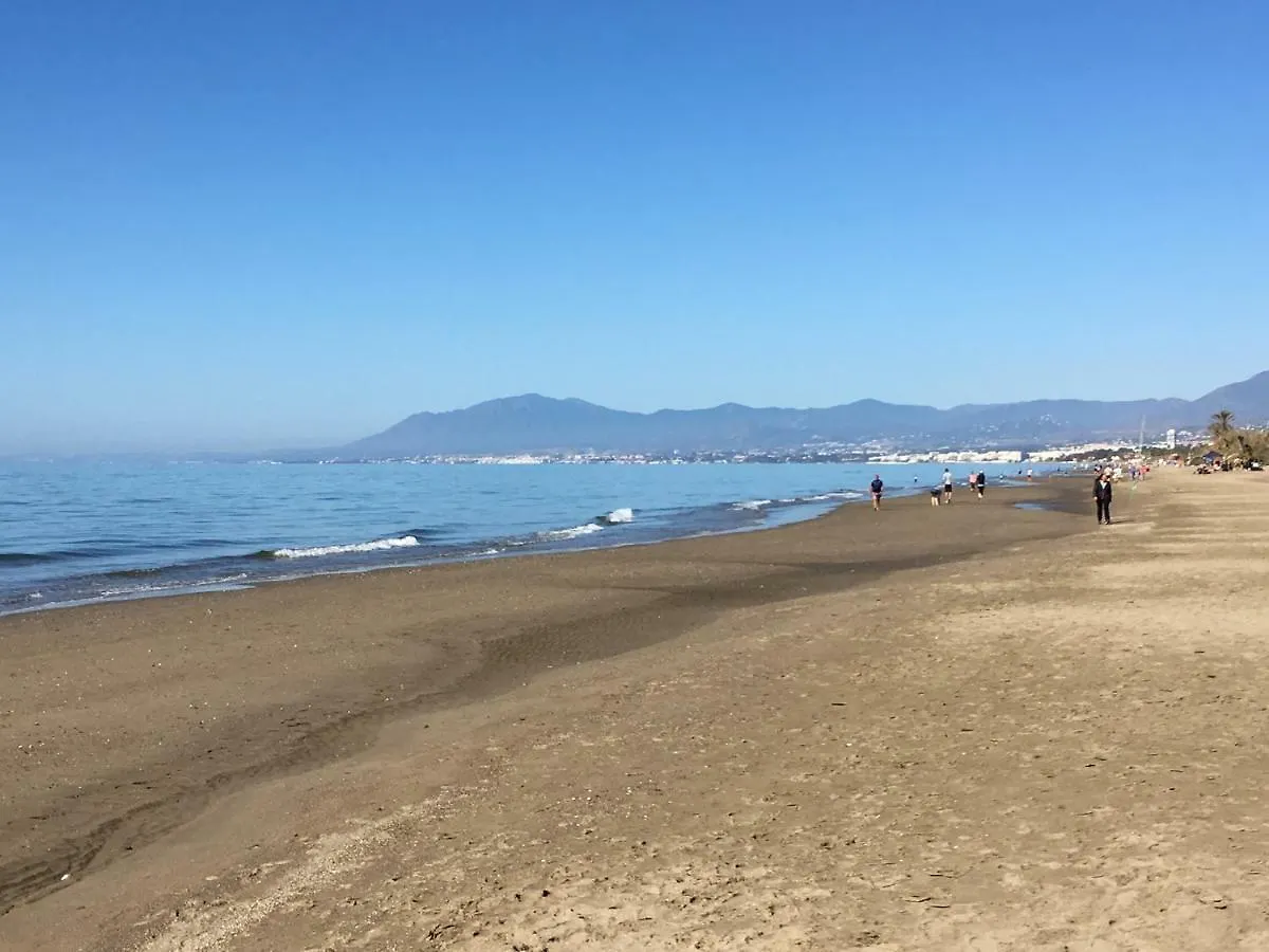 Apartmán Estudio Primera Linea 50 Mtrs Playa. Fibra 600Mb Marbella