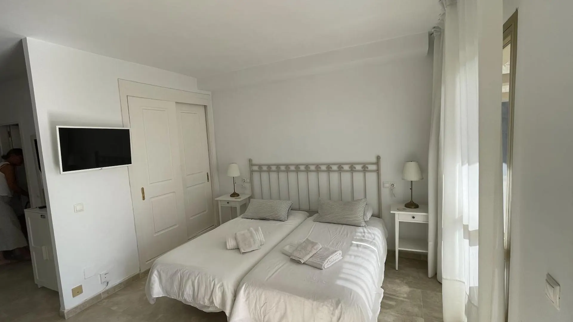 Estudio Primera Linea 50 Mtrs Playa. Fibra 600Mb Apartment Marbella