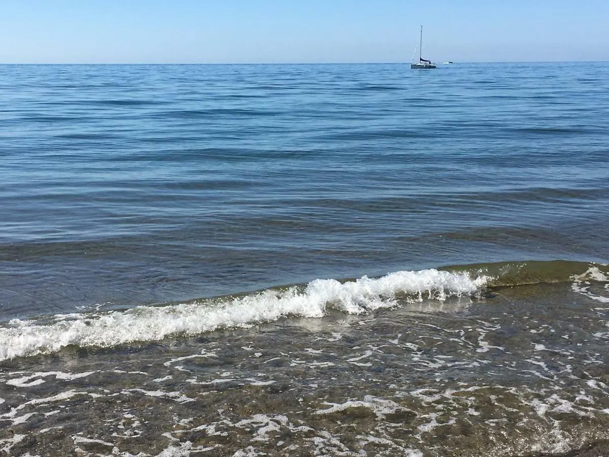 Estudio Primera Linea 50 Mtrs Playa. Fibra 600Mb Apartment Marbella